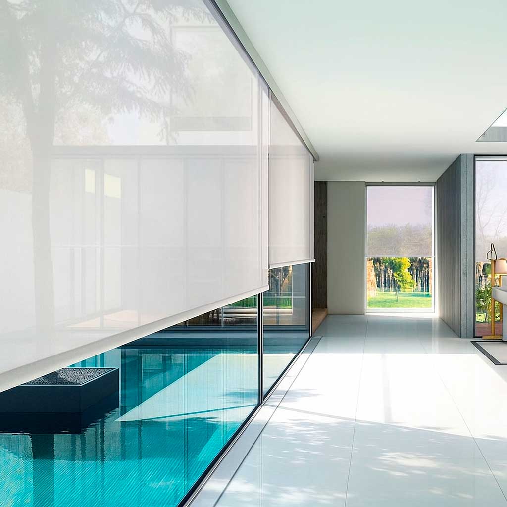 20250817_1047_Piscina-y-Ventanas-Traslúcidas_remix_01k2w4ea24e229t4k84g9sm1tp-(1)